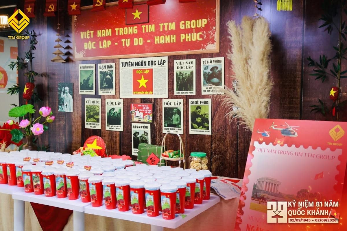 Khu trang trí dịp Quốc khánh tại văn phòng