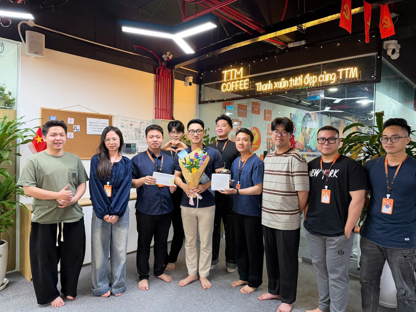 Buổi mừng sinh nhật của các thành viên trong tháng