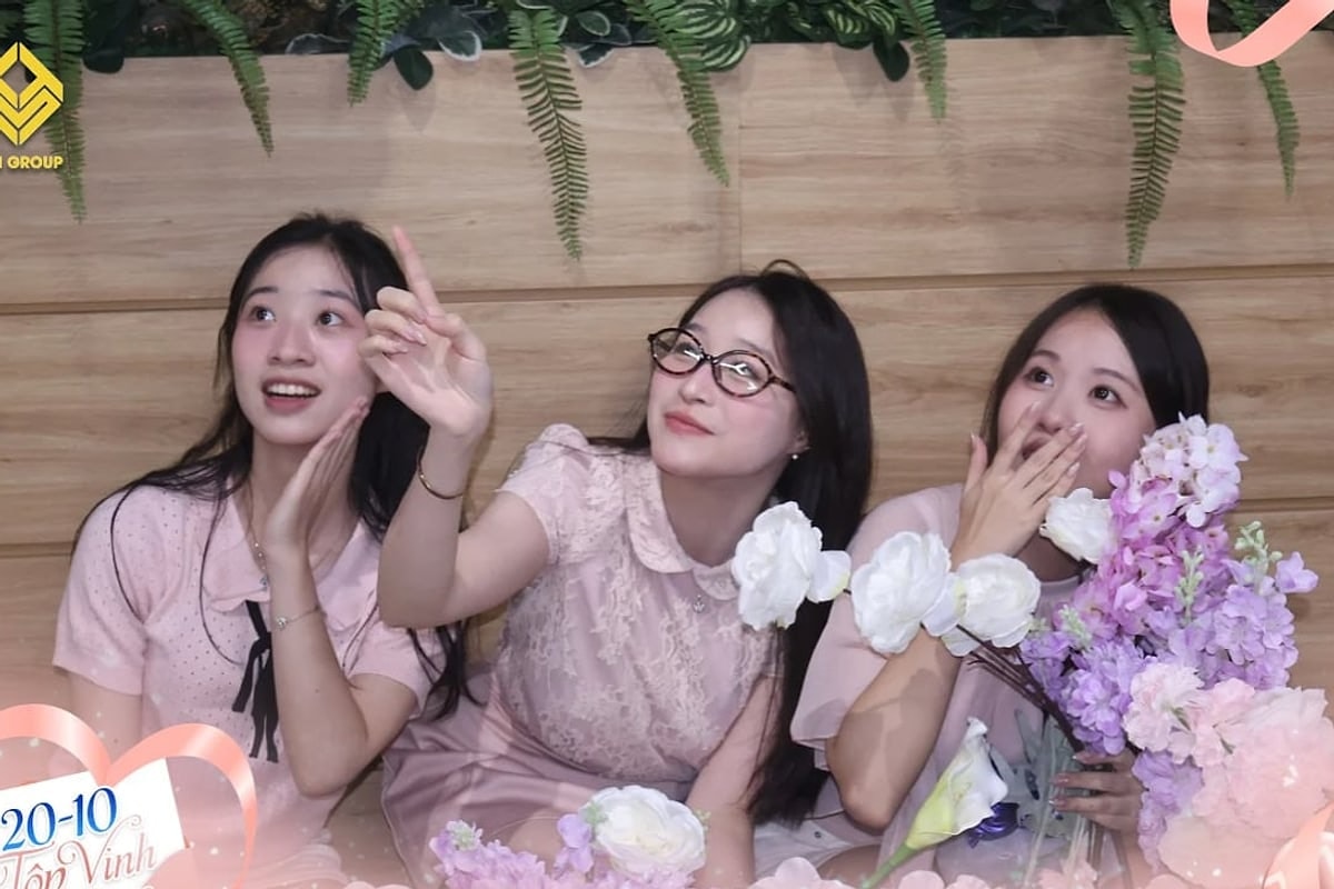 Nụ cười rạng rỡ của chị em TTM Group trong ngày 20/10